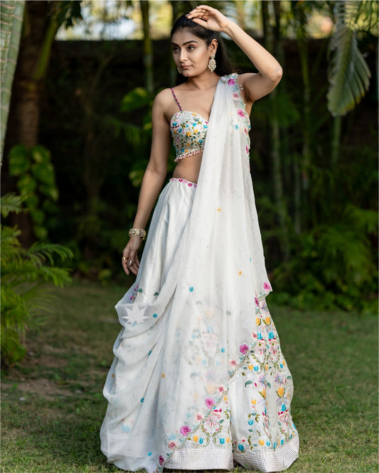 Pearl’s Embrace – Multi-Thread Floral Embroidered Lehenga Set