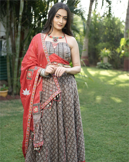 Grey Printed Chaniya Choli Set With Red Dupatta