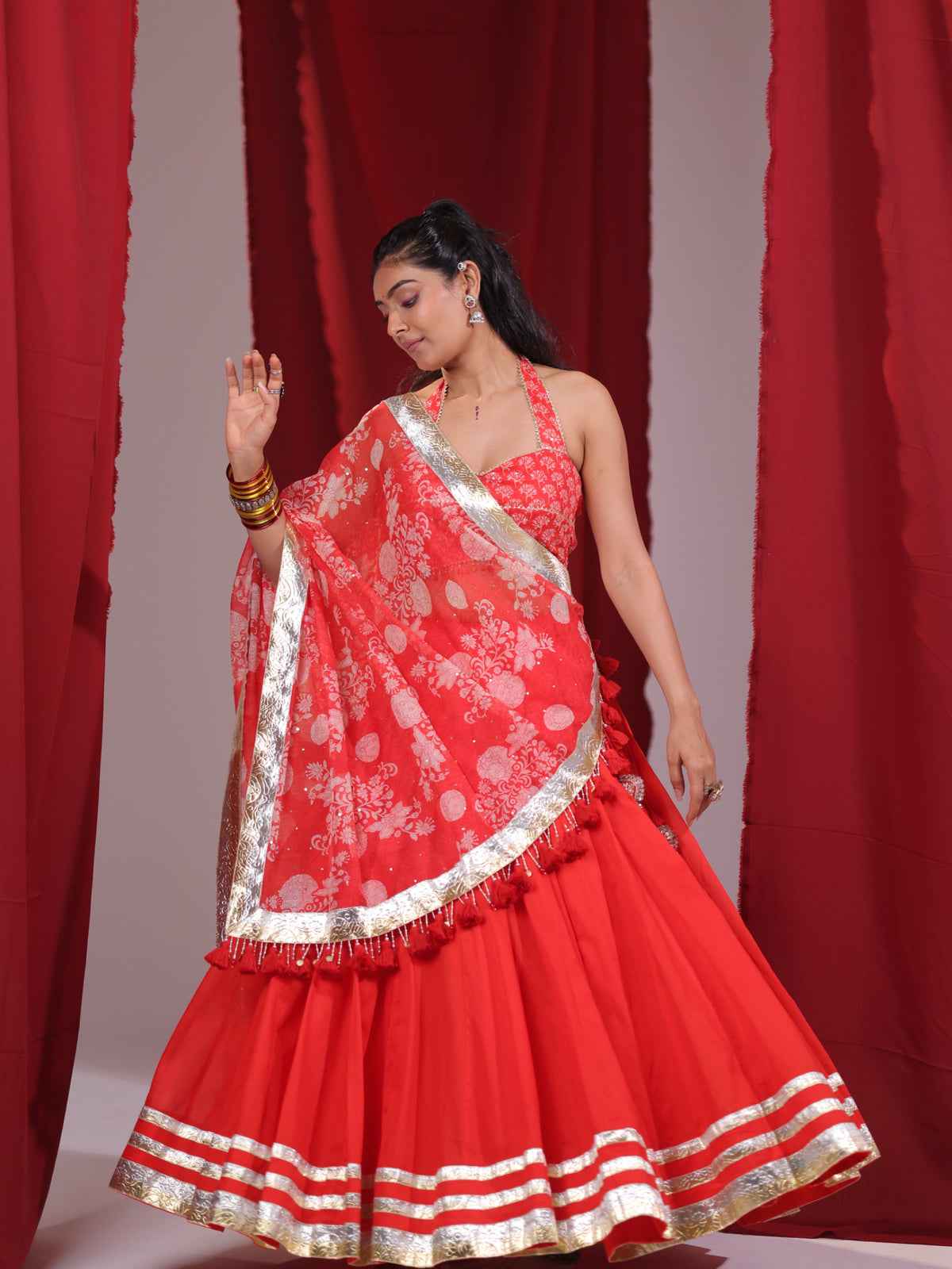 Sindhoori Jhilmil | Halter Chaniyacholi