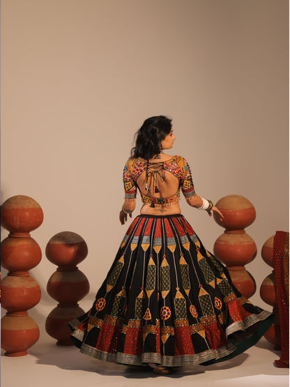 Kaali Kalakaari – Multicolour Heritage Chaniyacholi