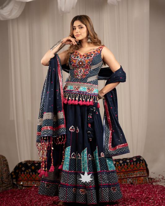 Mayur Raas | Premium Navy &amp; Turquoise Navratri Chaniya Choli