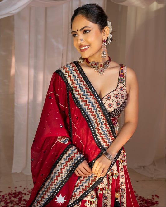 “Rangratna Maroon Heritage Chaniya Choli”